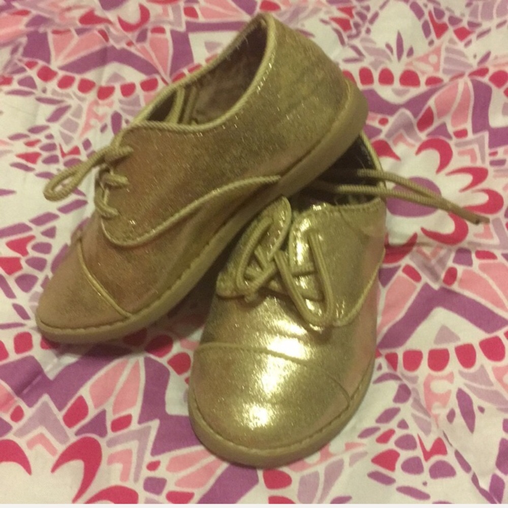 Gold toddler shoes